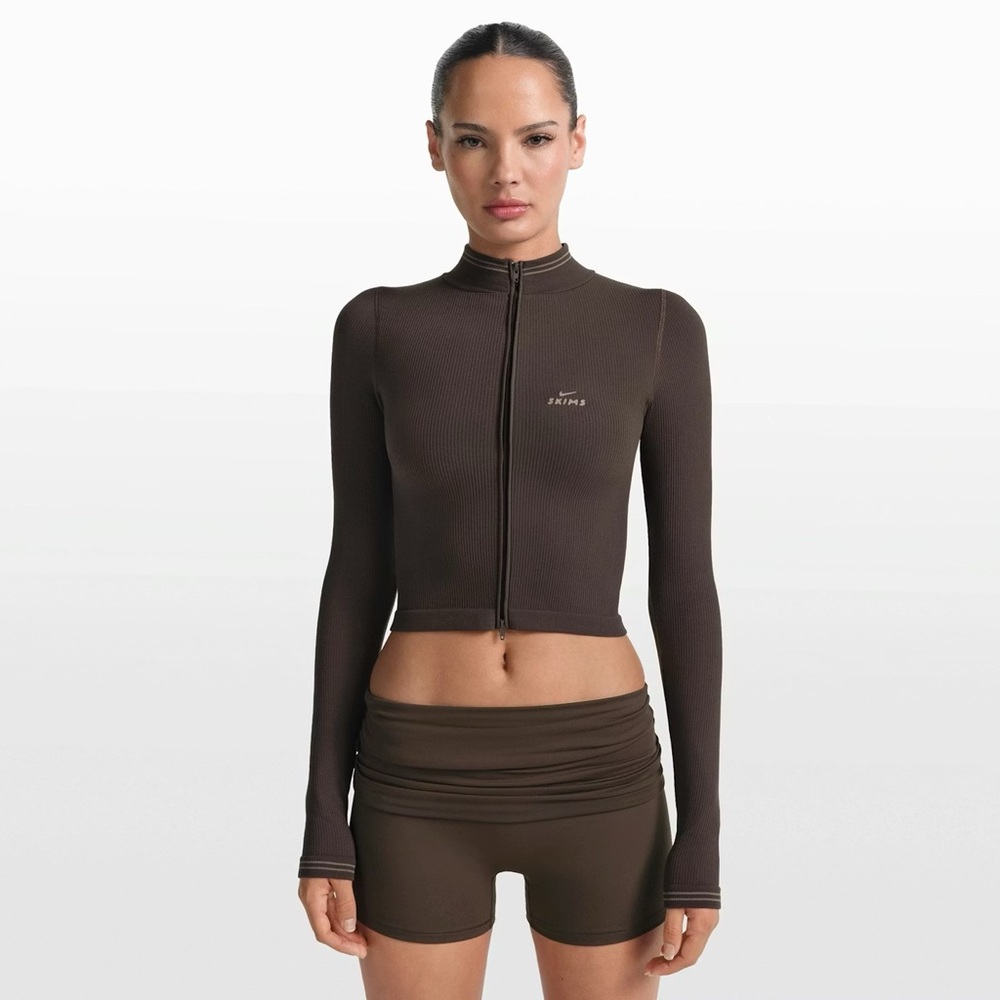NIKExSKIMS *SOLD OUT*!!!! Cropped Zip Up
